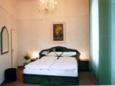 فندق Krivan 3*